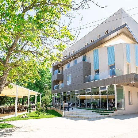 סלובוזיה Hotel Console מראה חיצוני תמונה