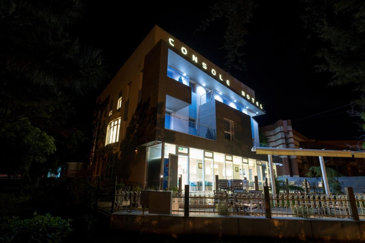 סלובוזיה Hotel Console מראה חיצוני תמונה